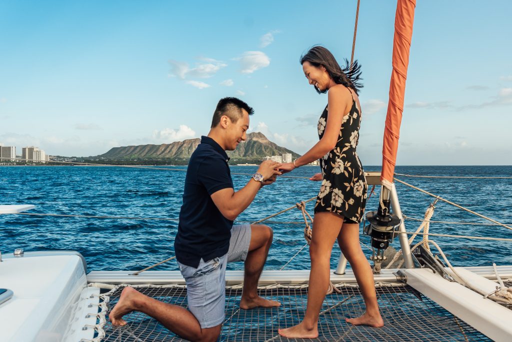 How to Plan the Perfect Proposal on a Private Yacht in Oahu