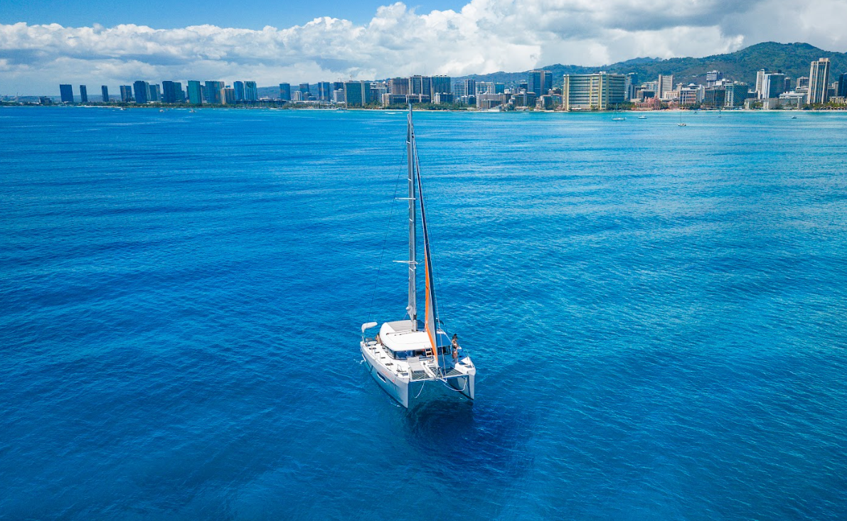 Private Charter vs Cruise Ship in Hawaii: Which Vacation Are You Actually Looking For?